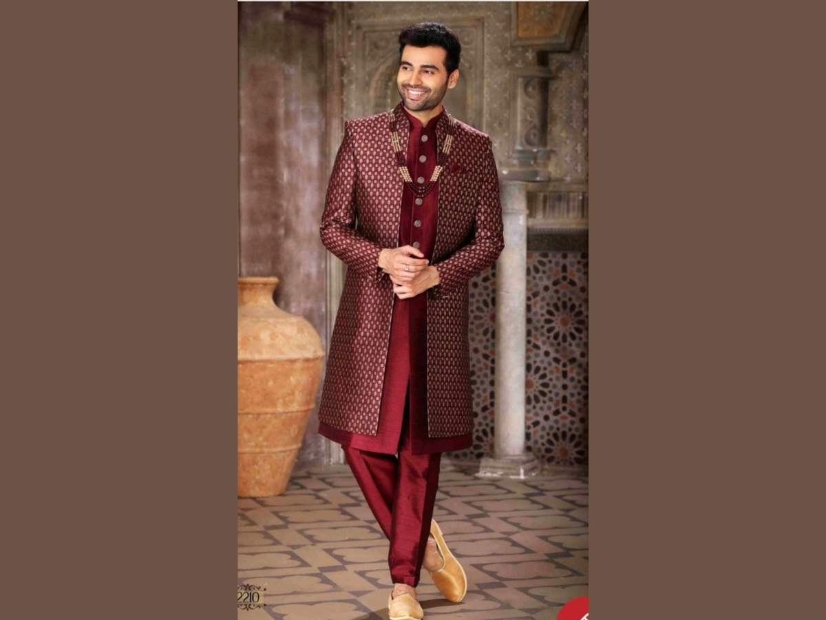 Kurtas & Indo-Western