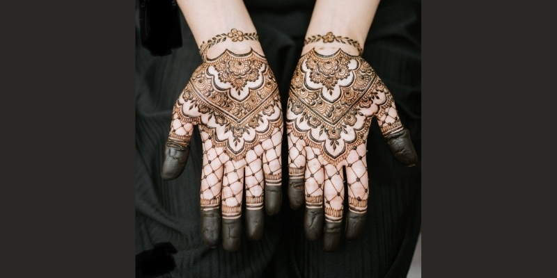 Traditional Henna Art